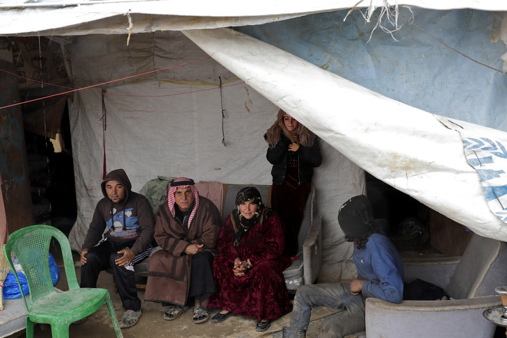 Au Liban famille syrienne officiel refugies situe village Deir Zannoun plaine Bekaa 31 janvier 2017 0 729 486