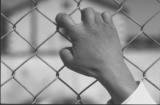 En finir avec l'enfermement des enfants étrangers