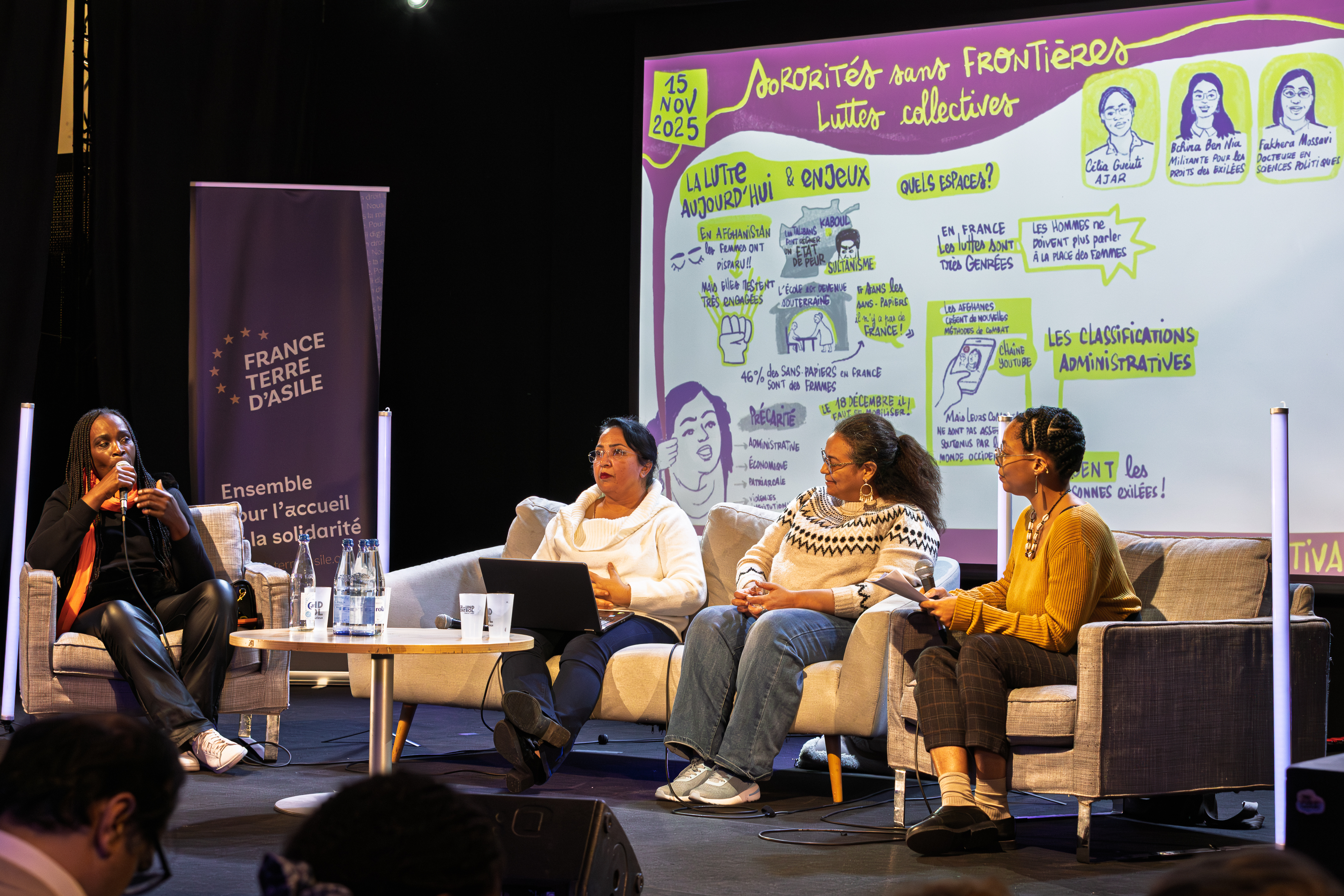 Table-ronde : « Sororité sans frontières : luttes et résistances collectives ». © Yann Levy Image