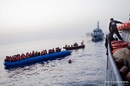 Méditerranée centrale : l’UE présente un plan d’action axé sur le renforcement de la coopération avec les pays tiers