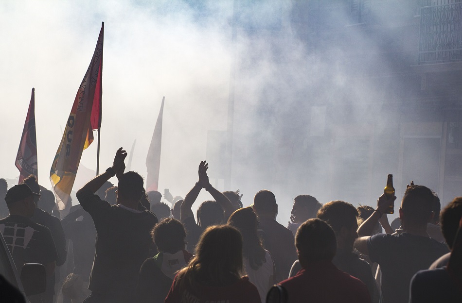 Belgique interpellations au cours dune manifestation anti immigration